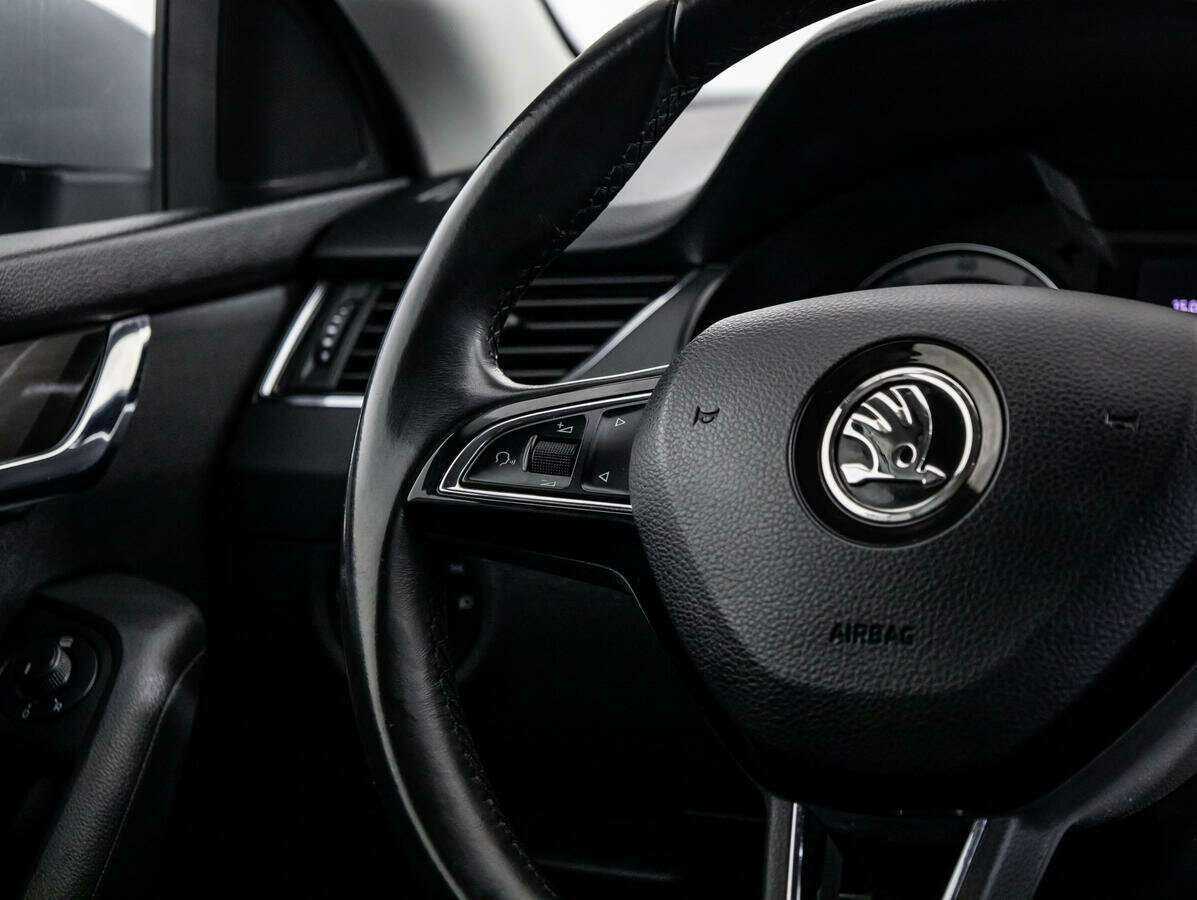 Skoda Octavia, 2018 - Фото №12