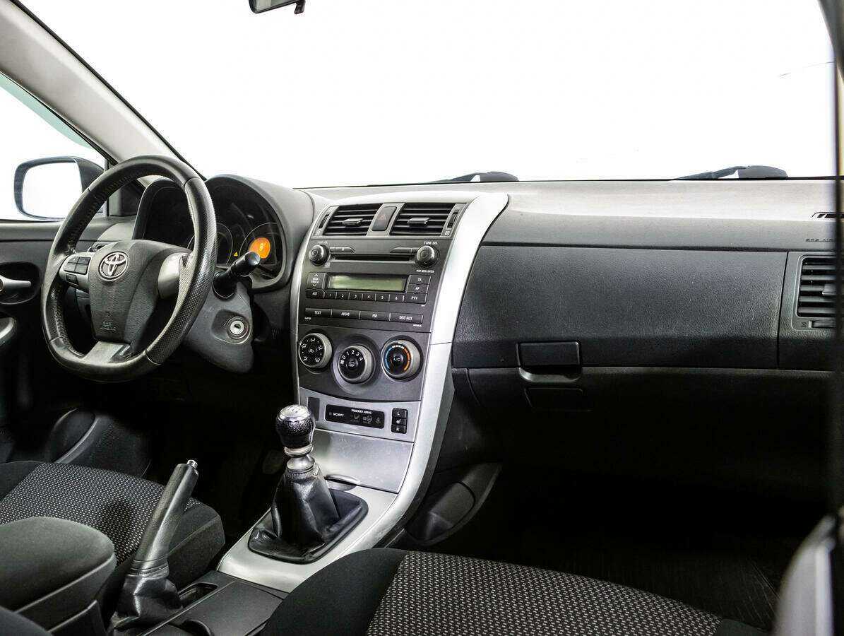 Toyota Corolla, 2012 - Фото №8