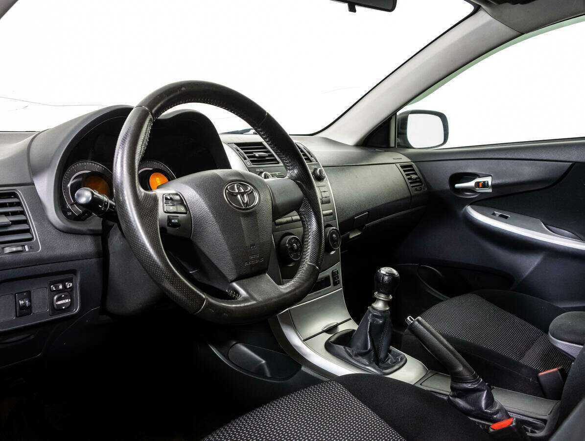 Toyota Corolla, 2012 - Фото №10