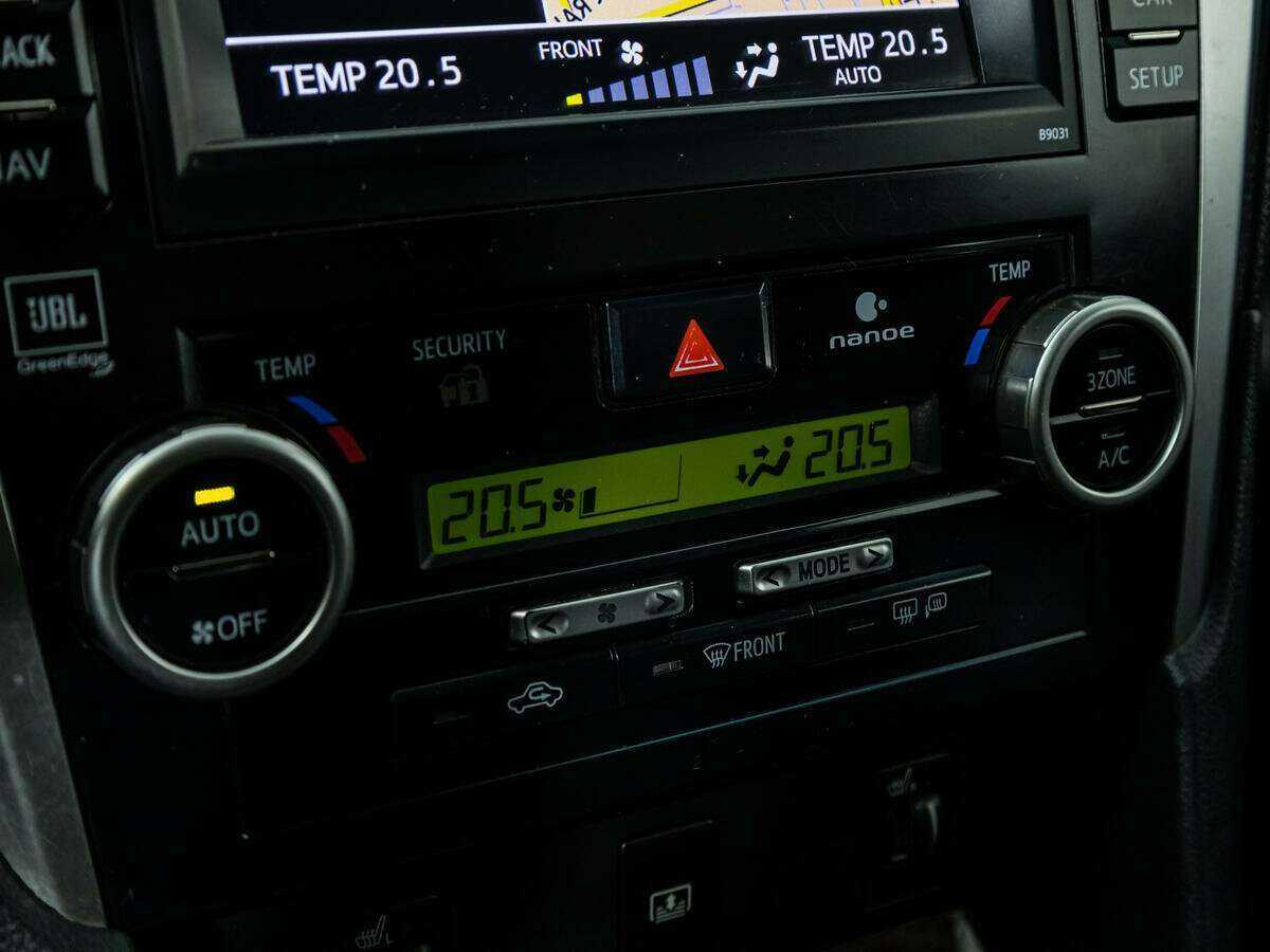 Toyota Camry, 2013 - Фото №15