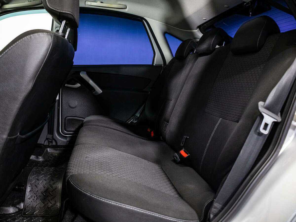 Lada (ВАЗ) Granta, 2016 - Фото №9