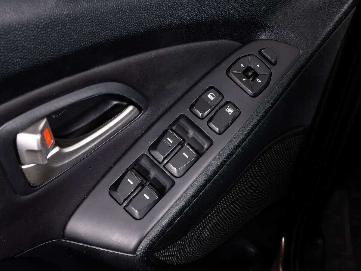 Hyundai ix35, 2012 - Фото №10