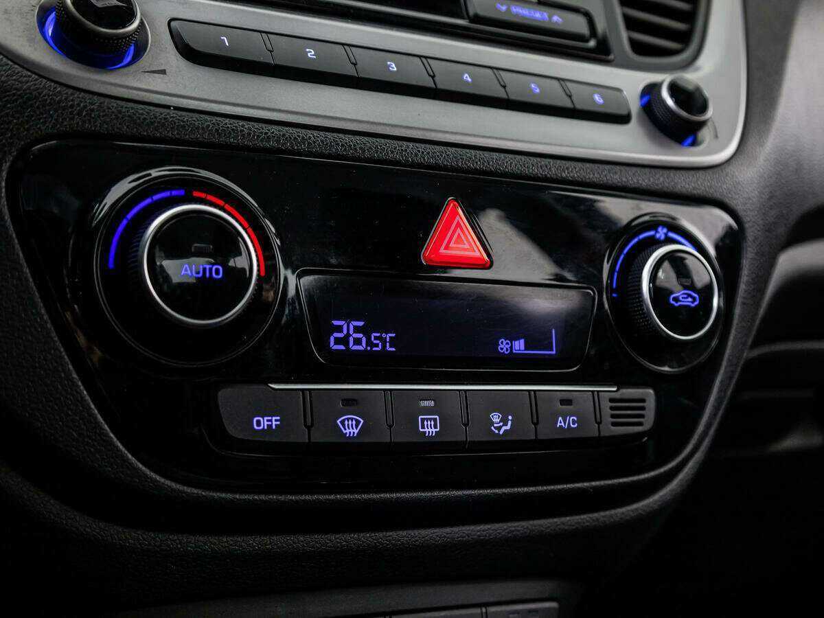 Hyundai Solaris, 2018 - Фото №14