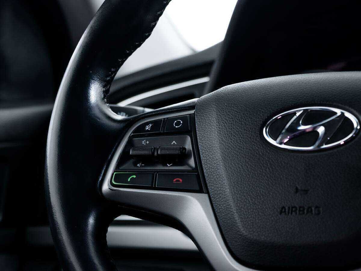Hyundai Elantra, 2017 - Фото №12