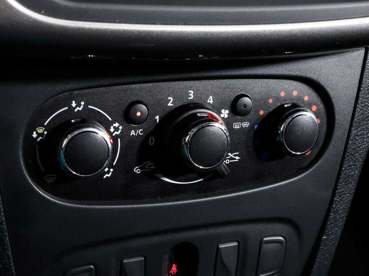 Renault Logan Stepway, 2022 - Фото №11