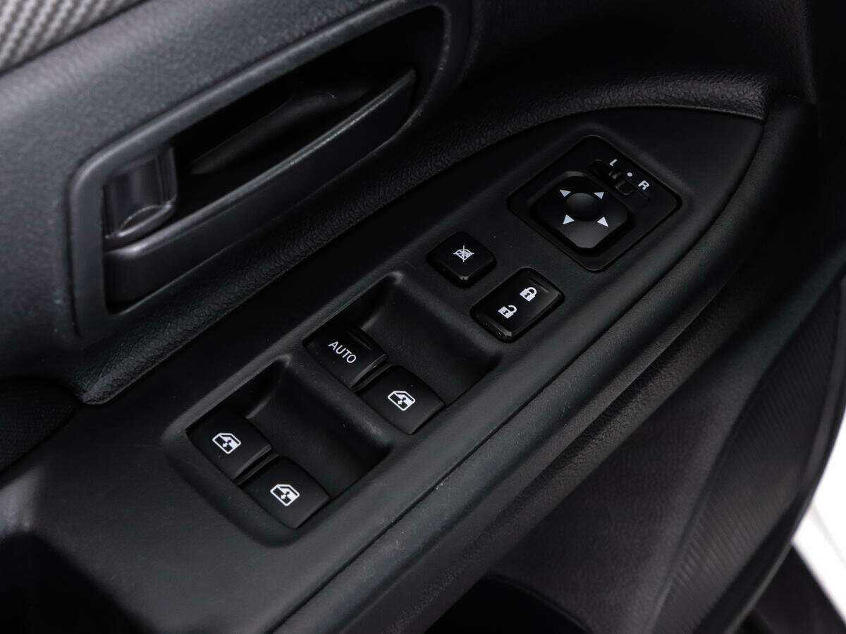 Mitsubishi Outlander, 2018 - Фото №14