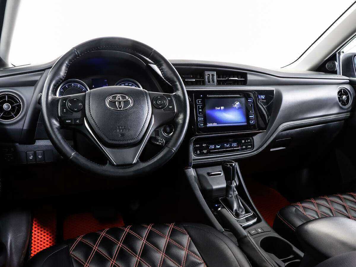 Toyota Corolla, 2018 - Фото №10