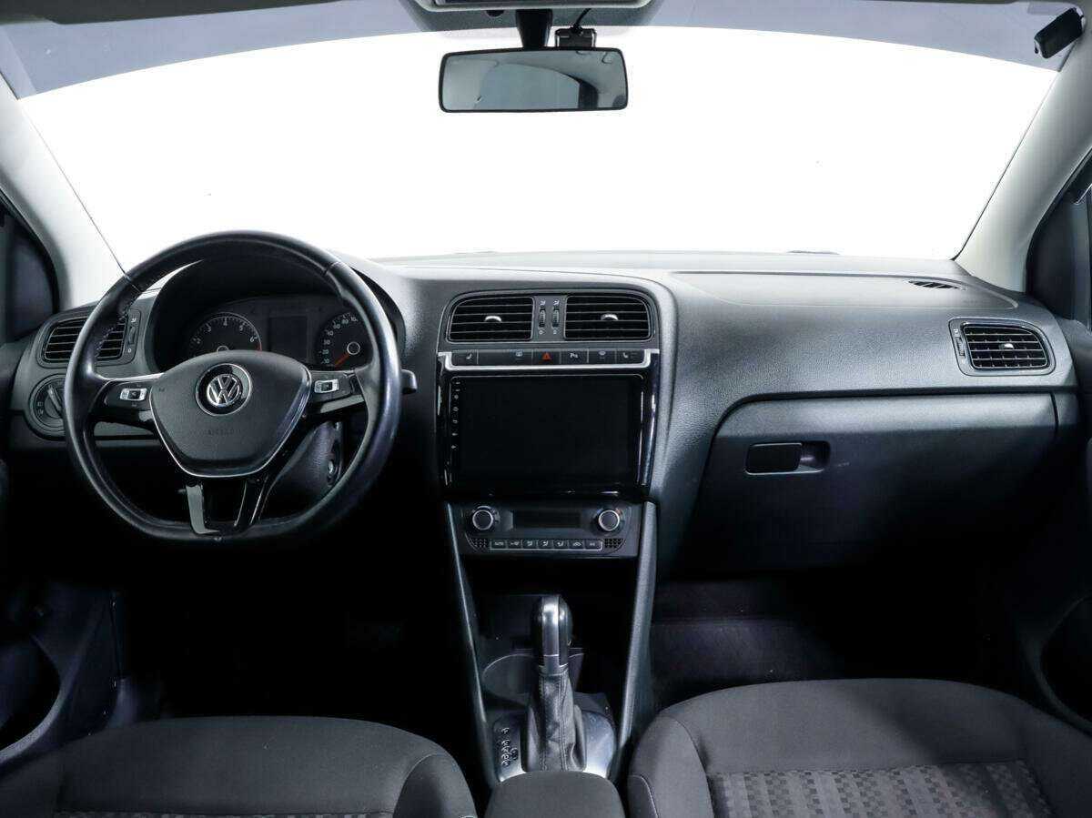 Volkswagen Polo, 2015 - Фото №9