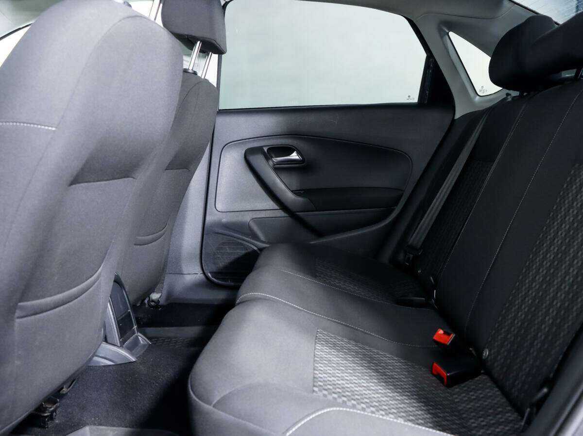Volkswagen Polo, 2015 - Фото №10