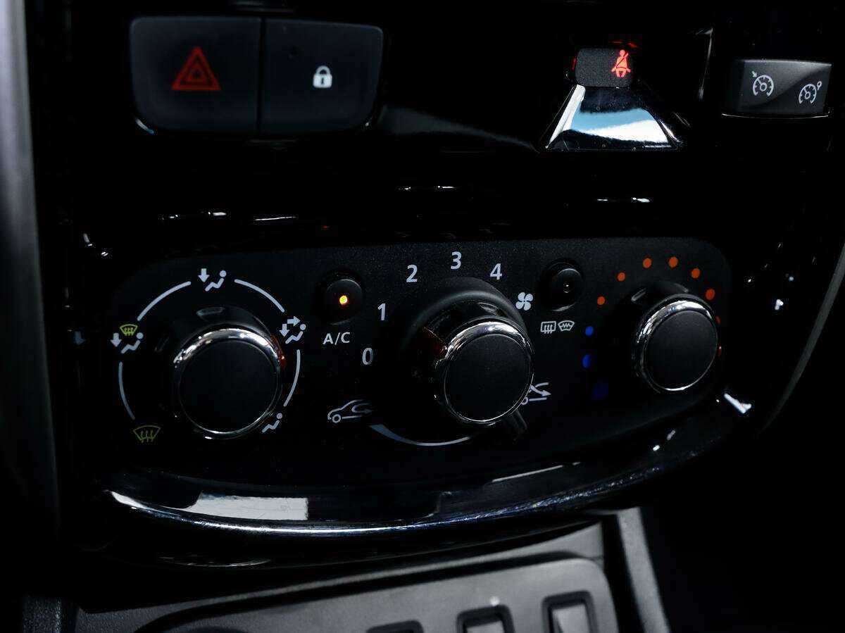 Nissan Terrano, 2017 - Фото №14