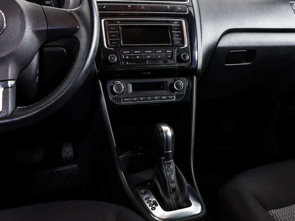 Volkswagen Polo, 2014 - Фото №12