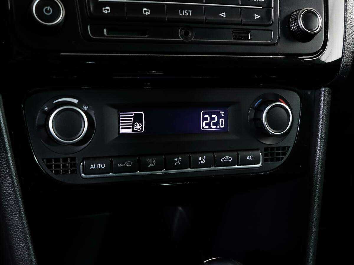 Volkswagen Polo, 2014 - Фото №13