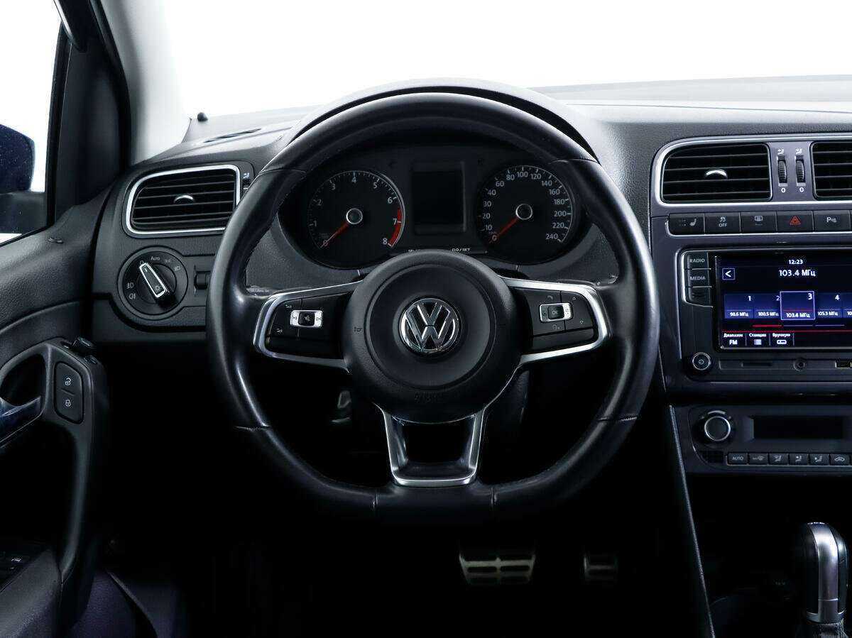 Volkswagen Polo, 2018 - Фото №11