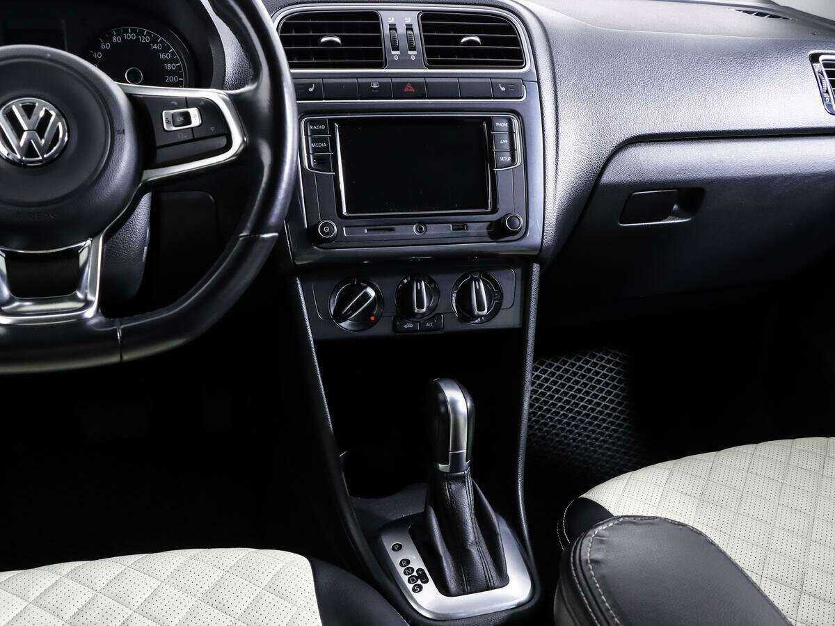 Volkswagen Polo, 2020 - Фото №12