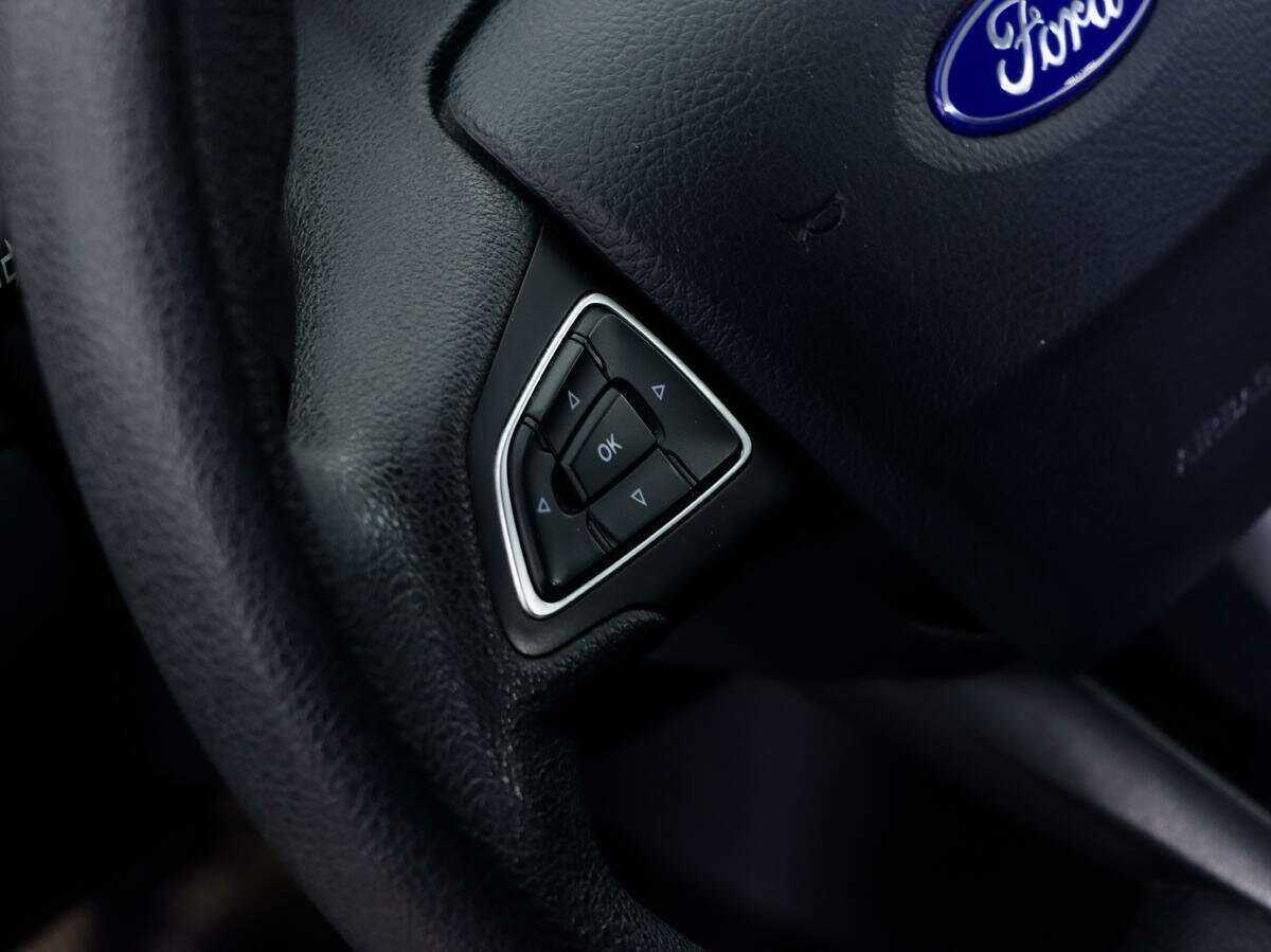 Ford Focus, 2018 - Фото №11