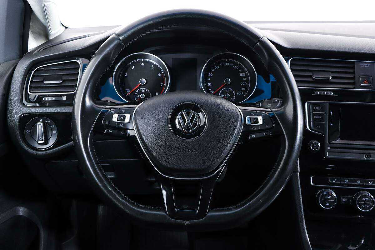 Volkswagen Golf, 2013 - Фото №13