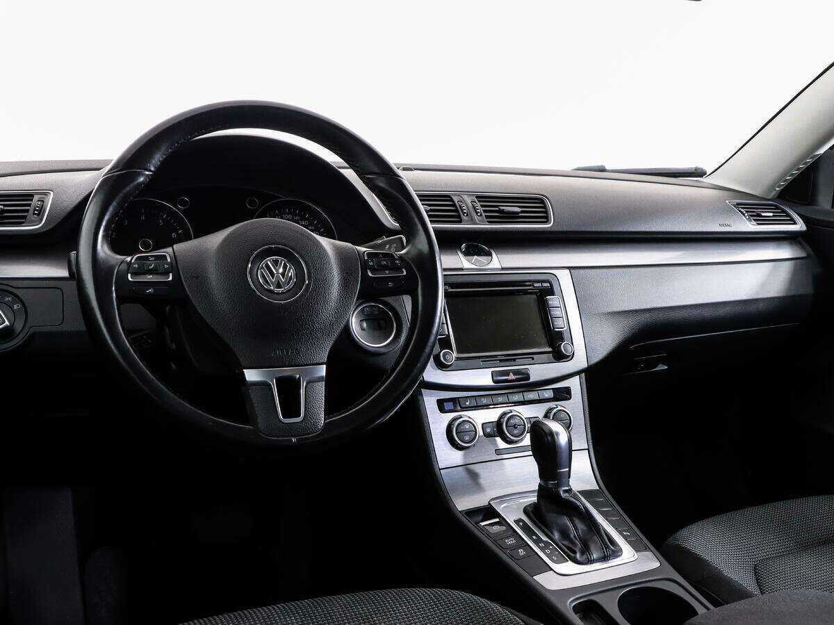 Volkswagen Passat, 2014 - Фото №9