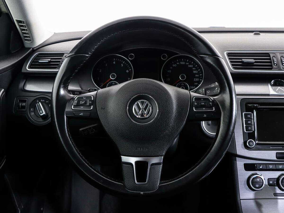 Volkswagen Passat, 2014 - Фото №11