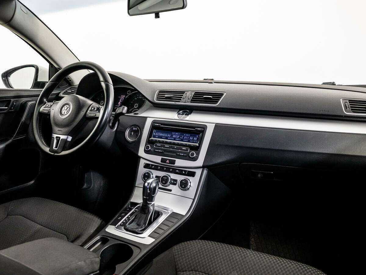 Volkswagen Passat, 2012 - Фото №8
