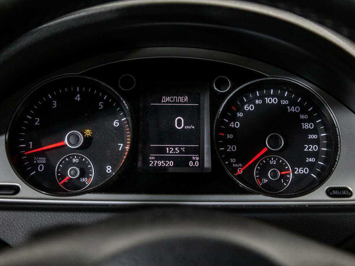 Volkswagen Passat, 2012 - Фото №11