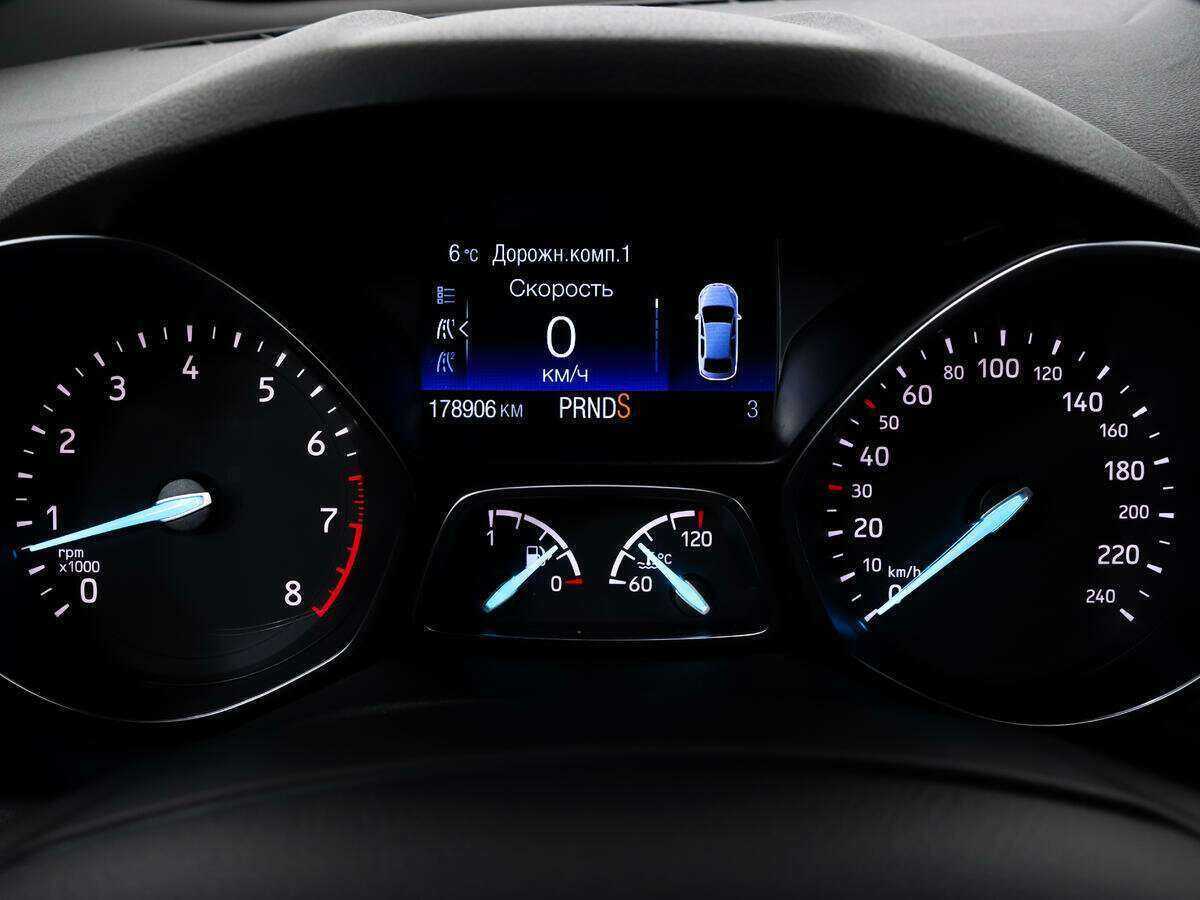 Ford Kuga, 2017 - Фото №17