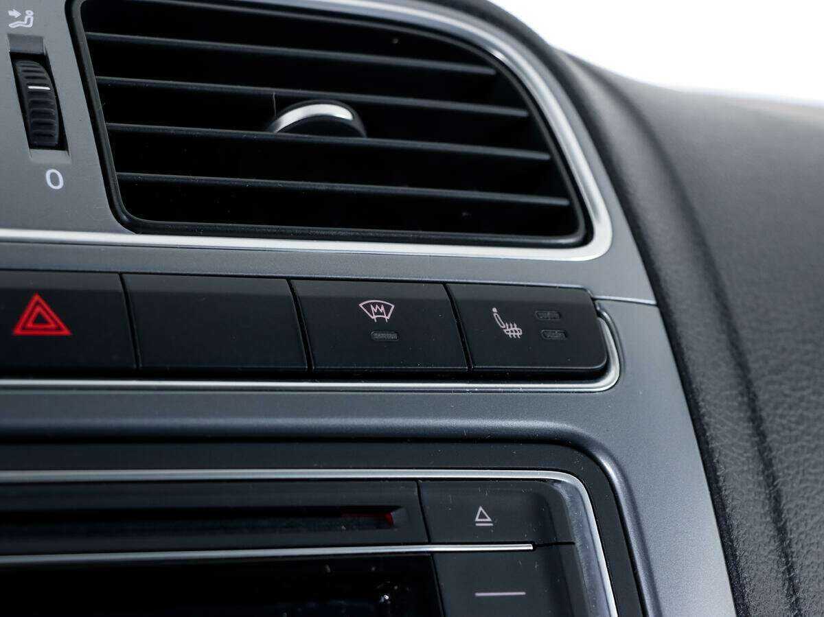 Volkswagen Polo, 2016 - Фото №16