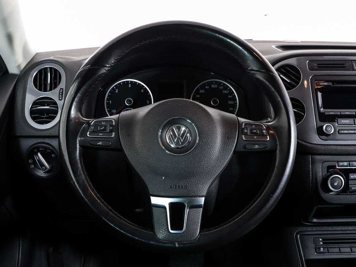 Volkswagen Tiguan, 2012 - Фото №11