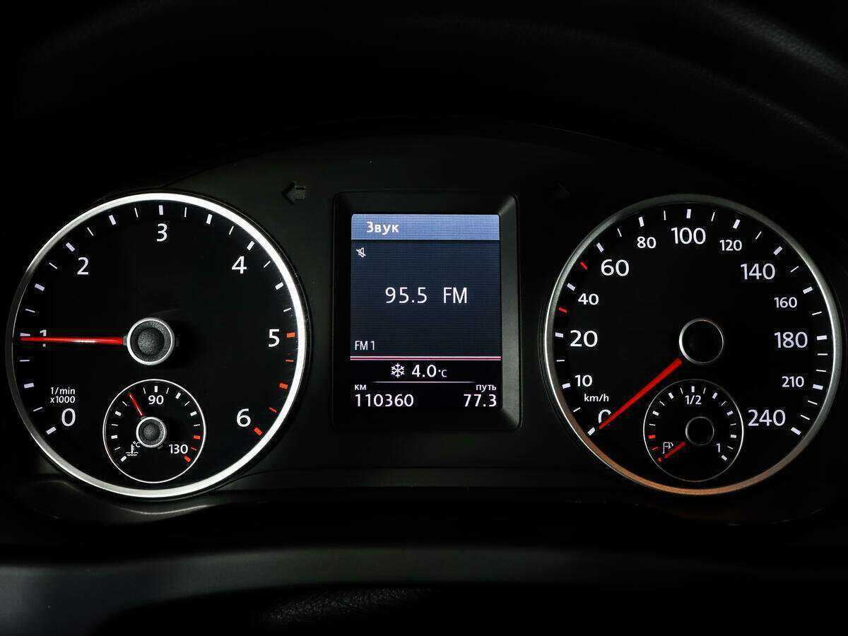 Volkswagen Tiguan, 2012 - Фото №17