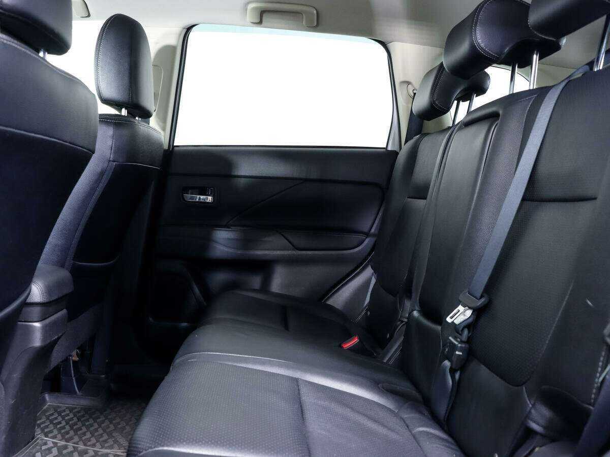 Mitsubishi Outlander, 2015 - Фото №10