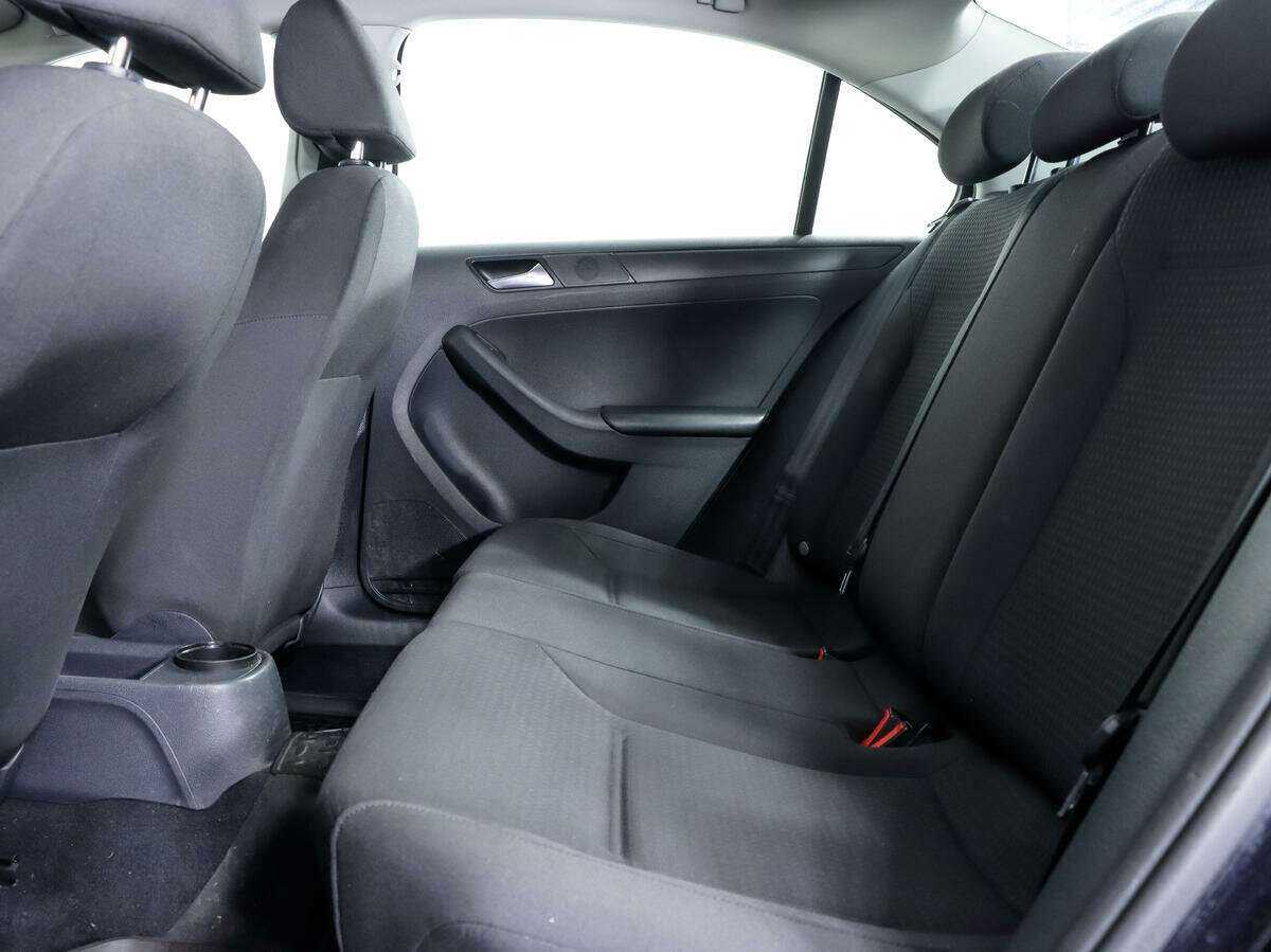Volkswagen Jetta, 2015 - Фото №10