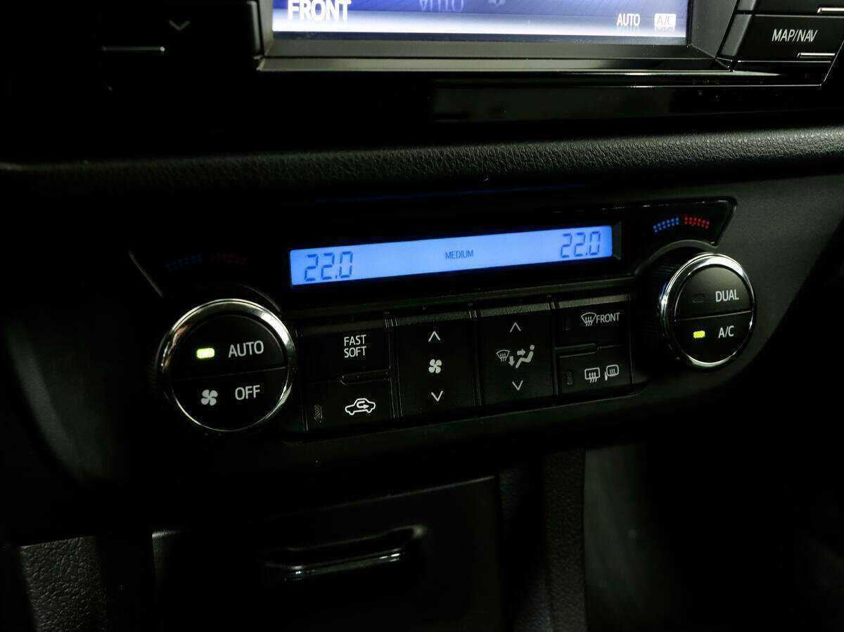 Toyota Corolla, 2014 - Фото №13