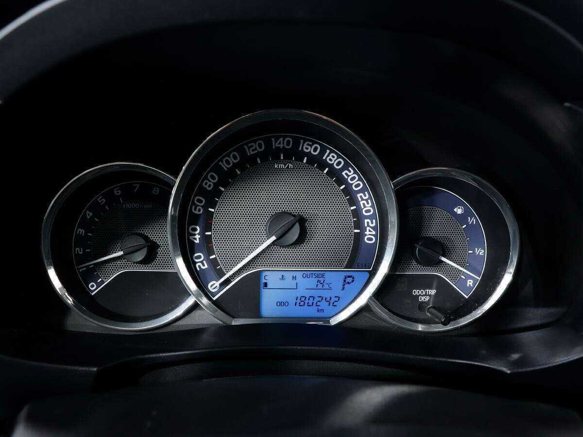 Toyota Corolla, 2014 - Фото №14