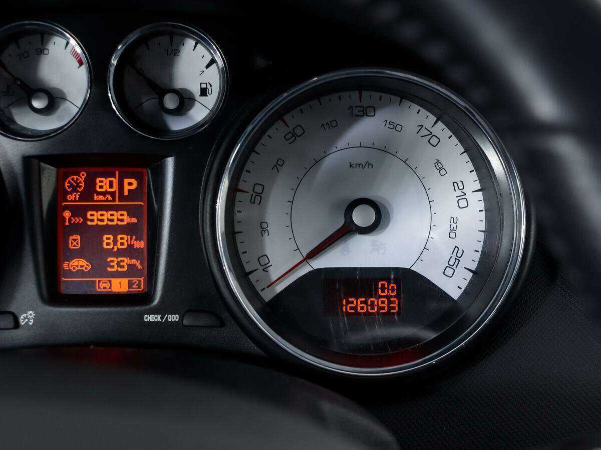 Peugeot 408, 2016 - Фото №15