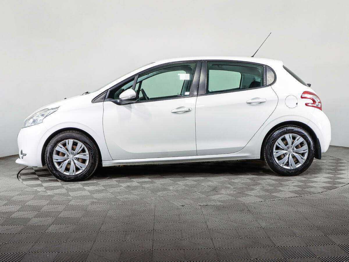 Peugeot 208, 2013 - Фото №7