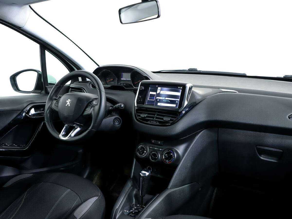 Peugeot 208, 2013 - Фото №8