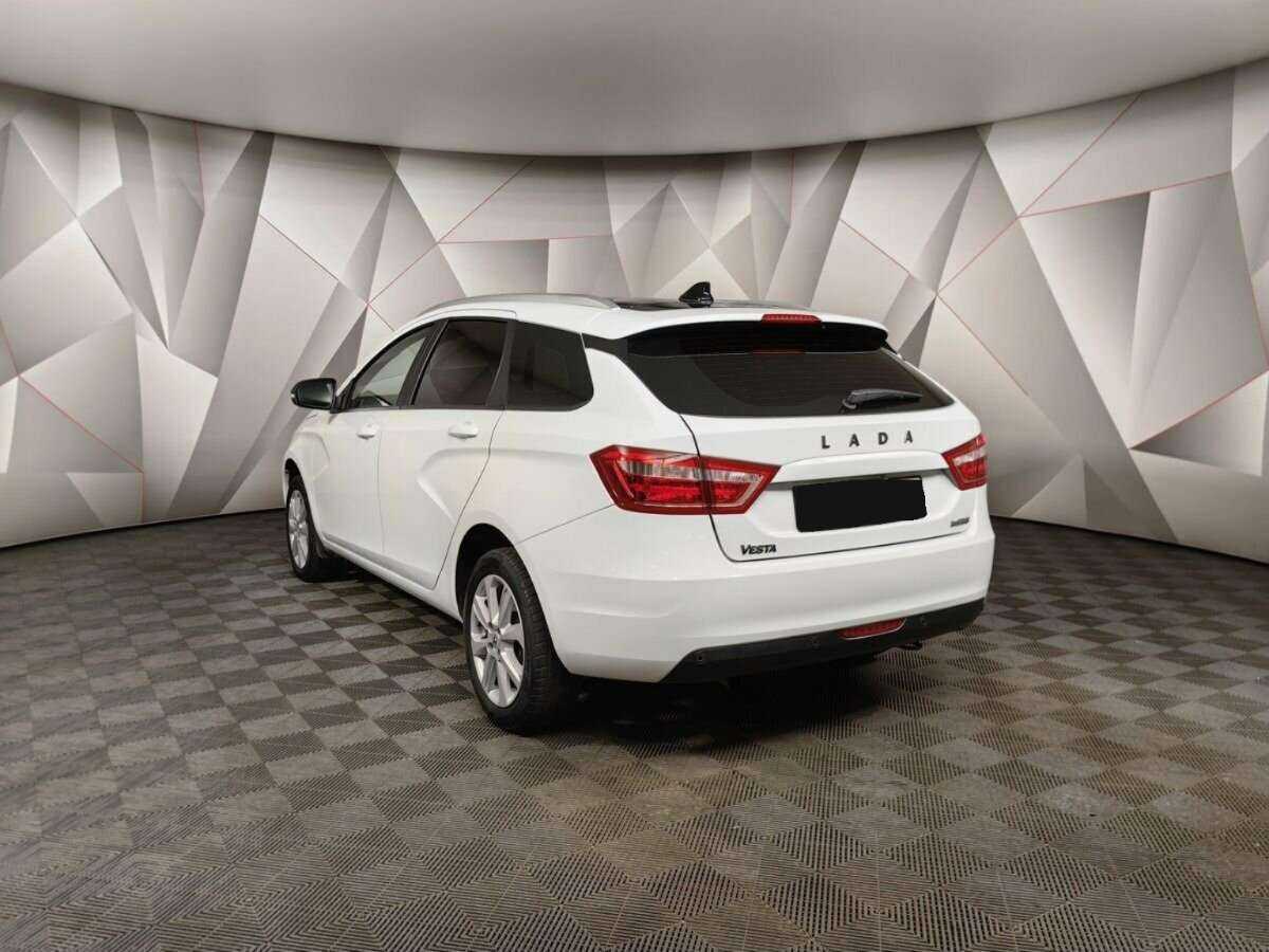 Lada (ВАЗ) Vesta SW, 2021 - Фото №3