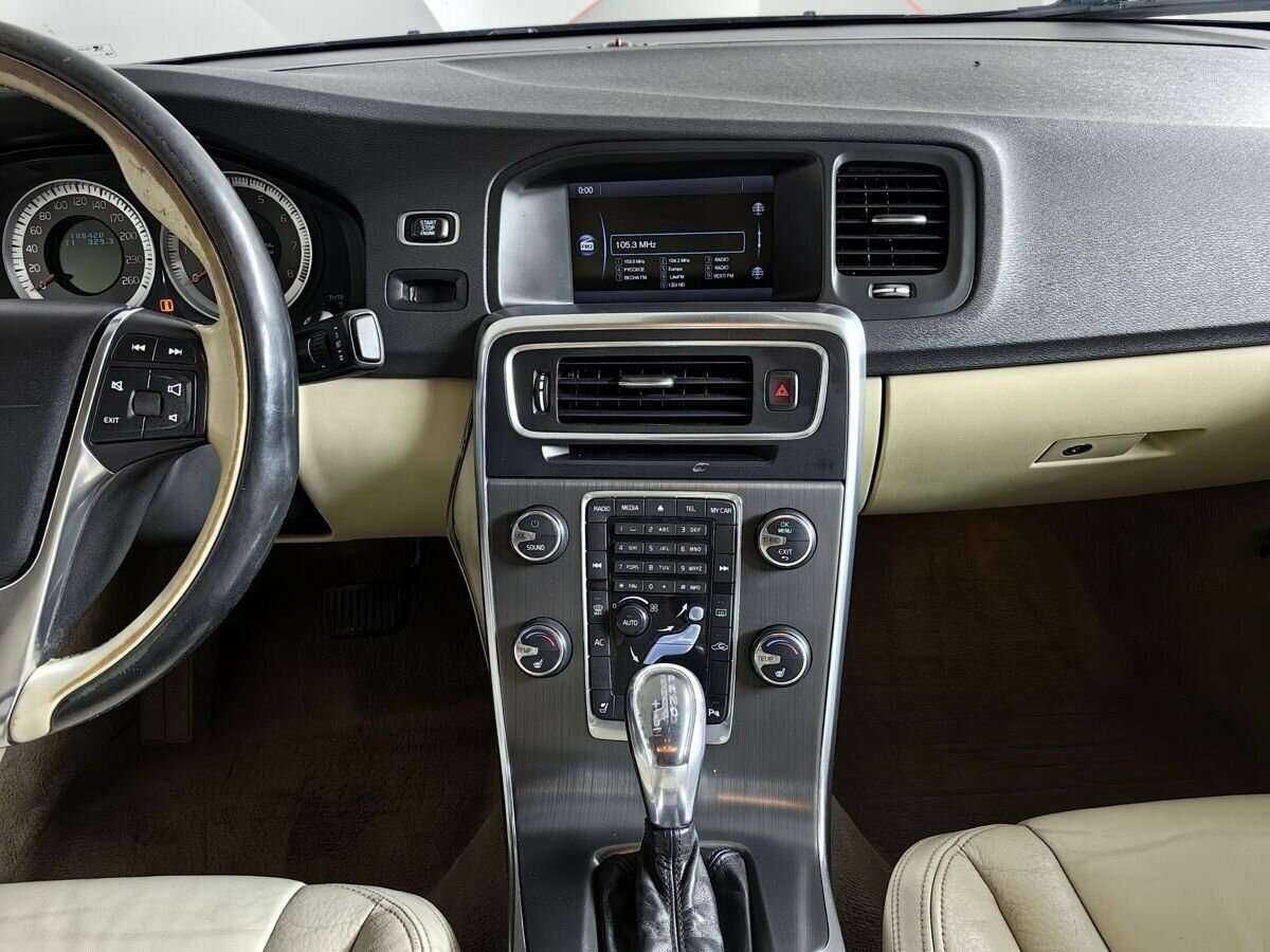 Volvo S60, 2013 - Фото №10