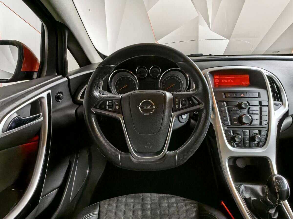 Opel Astra GTC, 2012 - Фото №14