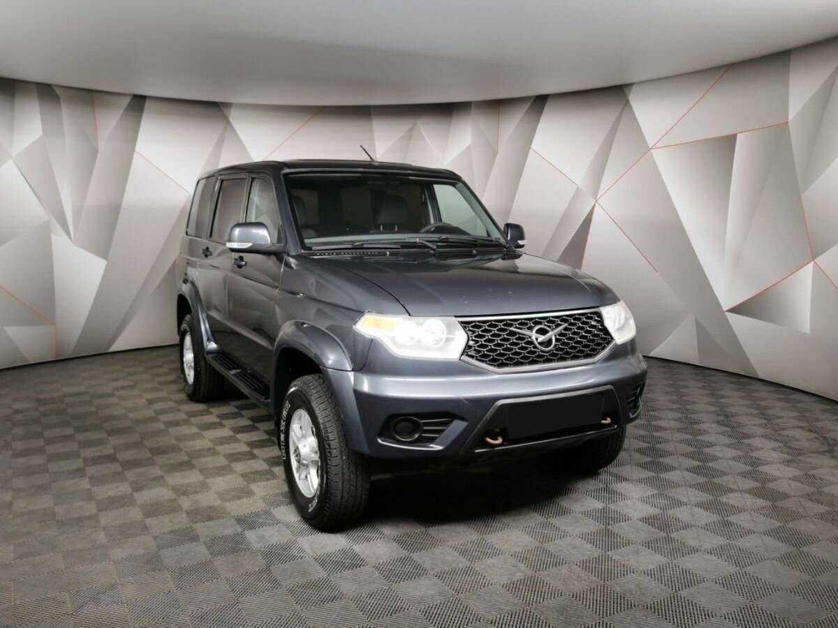 УАЗ Patriot, 2016 - Фото №2