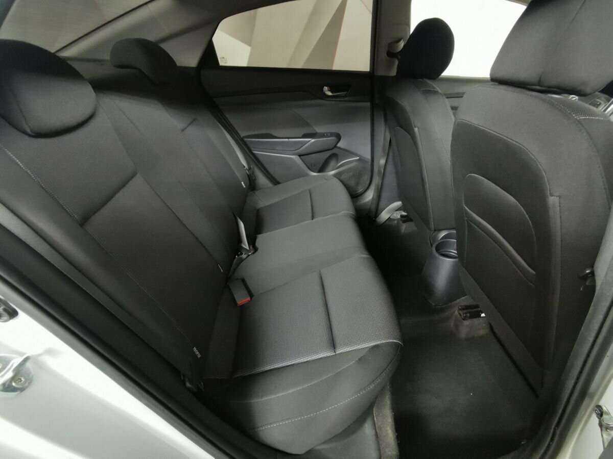 Hyundai Solaris, 2018 - Фото №11