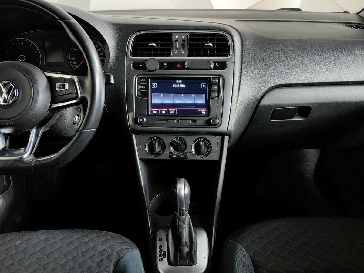 Volkswagen Polo, 2019 - Фото №10