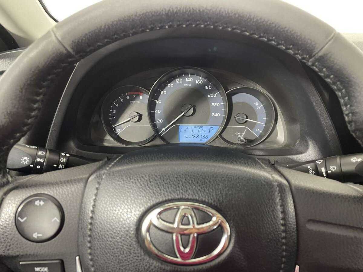 Toyota Corolla, 2017 - Фото №10