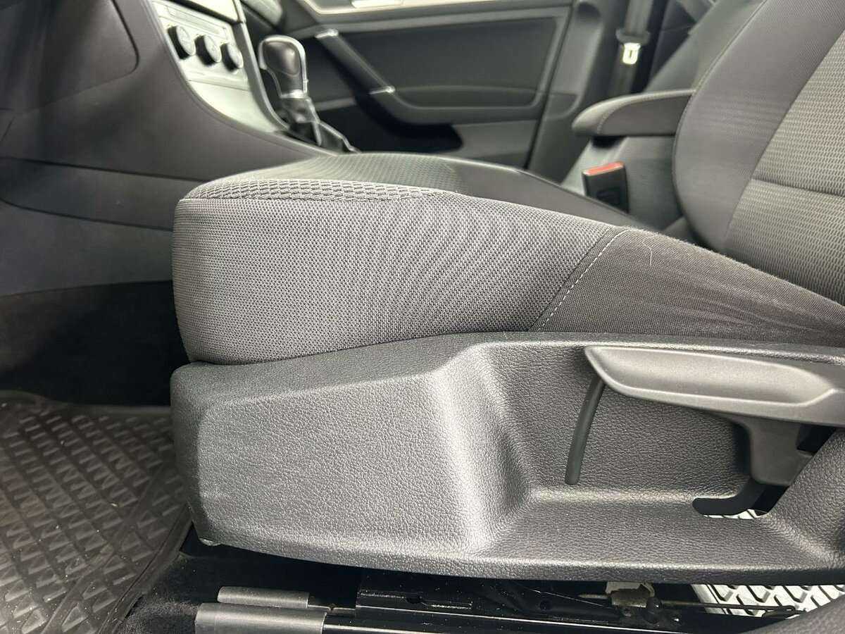 Volkswagen Golf, 2015 - Фото №9