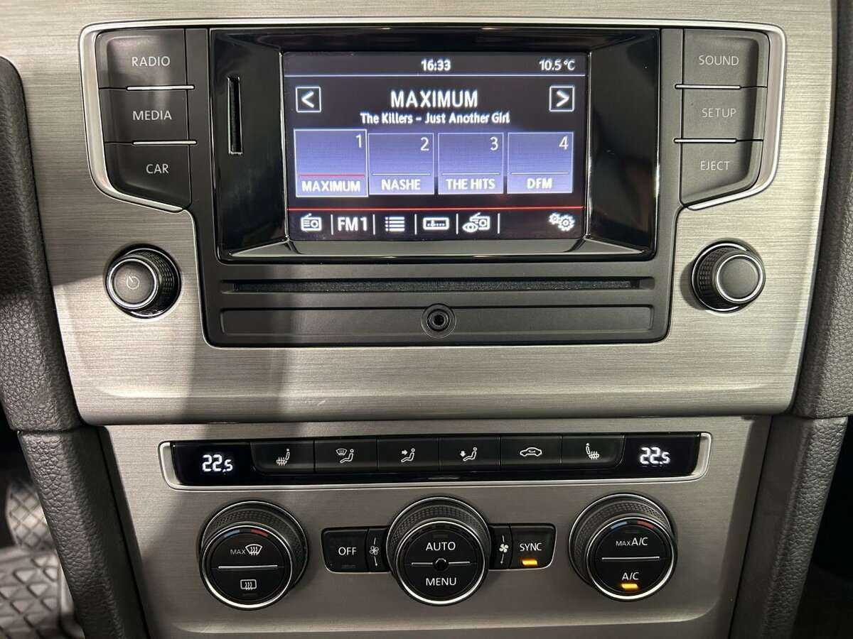 Volkswagen Golf, 2015 - Фото №11