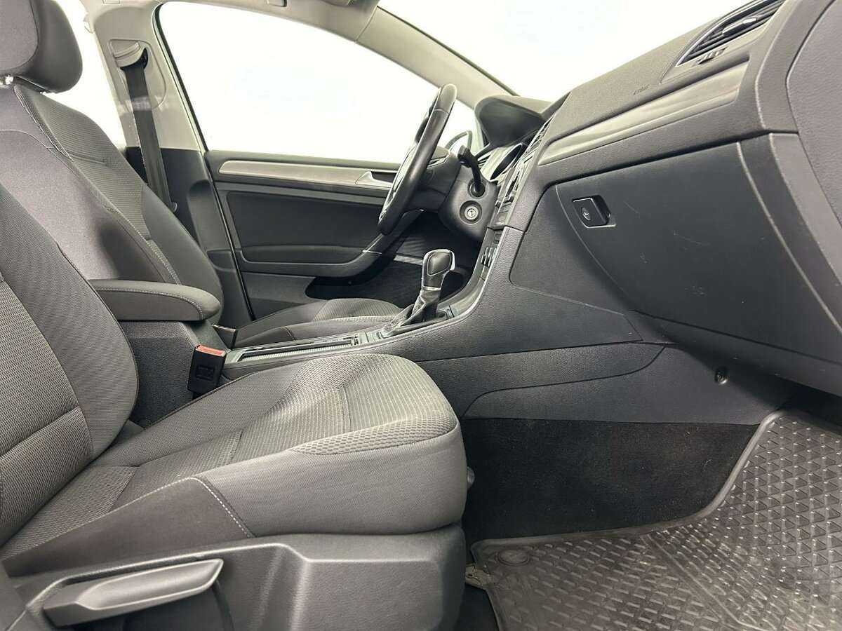 Volkswagen Golf, 2015 - Фото №13