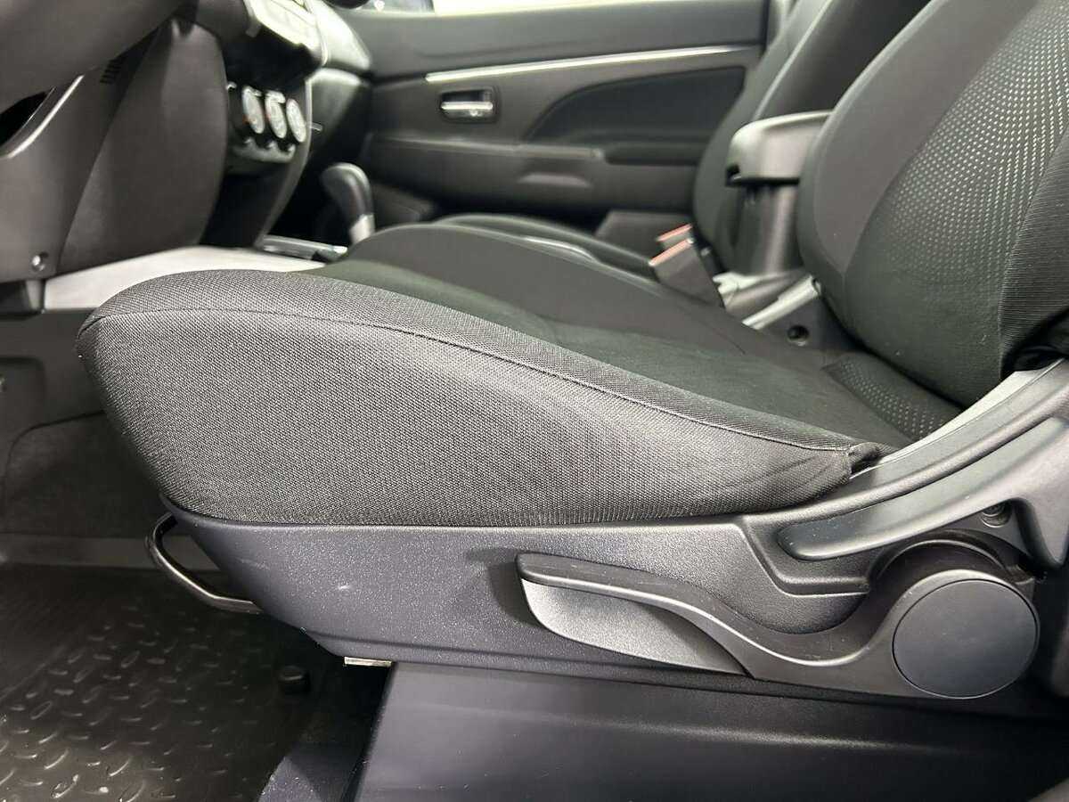 Mitsubishi ASX, 2012 - Фото №9