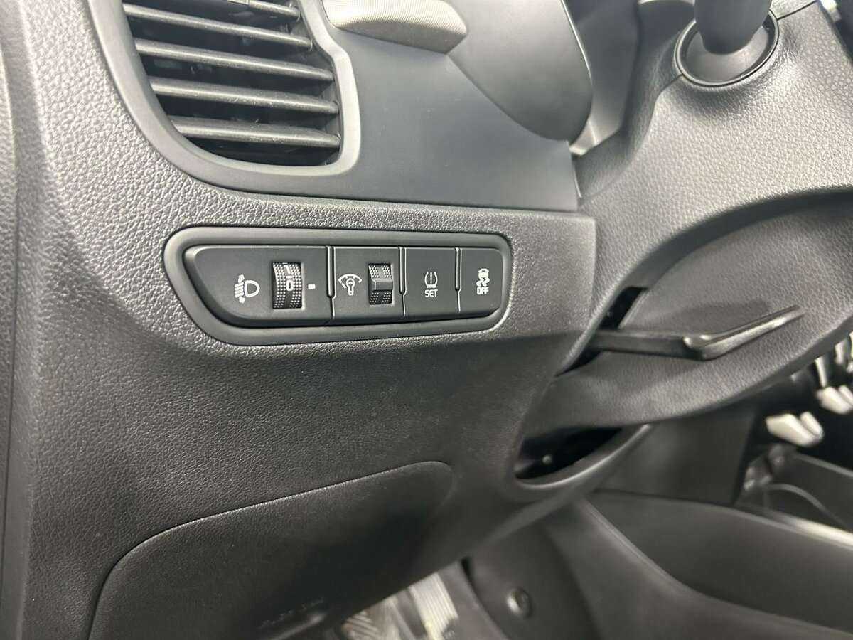 Kia Rio, 2018 - Фото №8