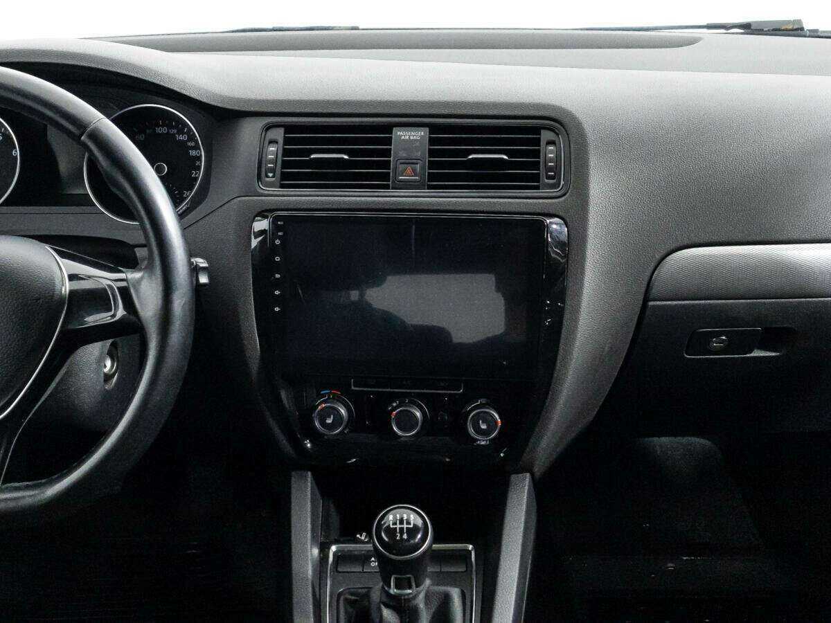 Volkswagen Jetta, 2015 - Фото №13