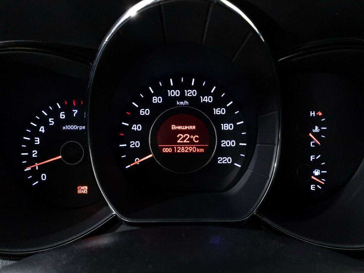 Kia Rio 6-speed, 2014 - Фото №11