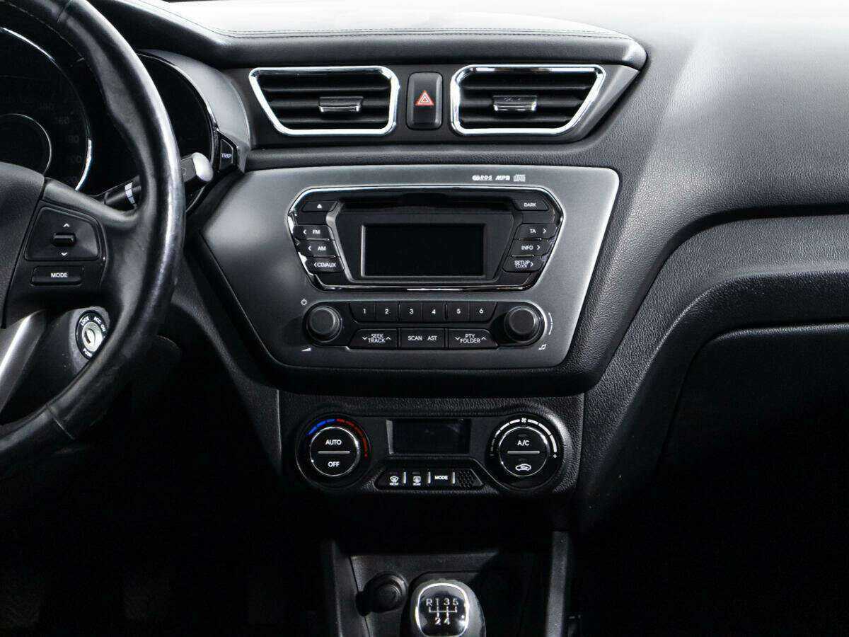 Kia Rio 6-speed, 2014 - Фото №13